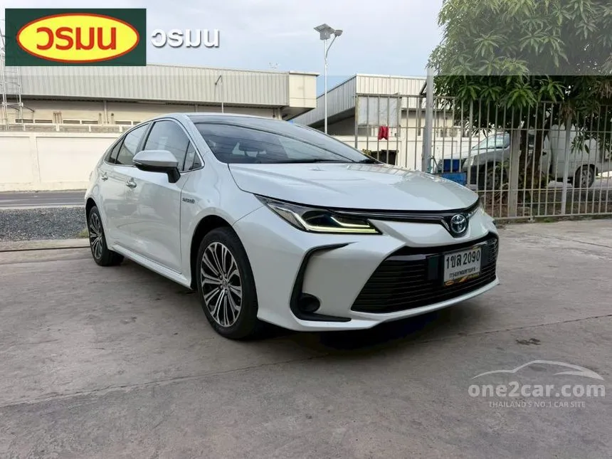 2021 Toyota Corolla Altis Hybrid Mid Sedan