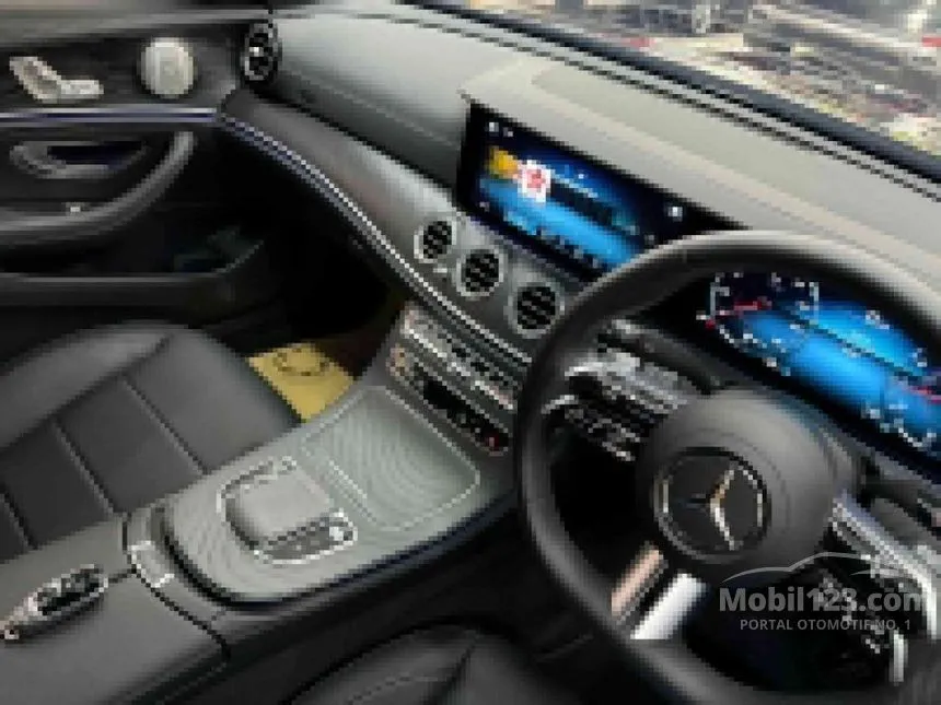 2023 Mercedes-Benz E300 AMG Line Sedan