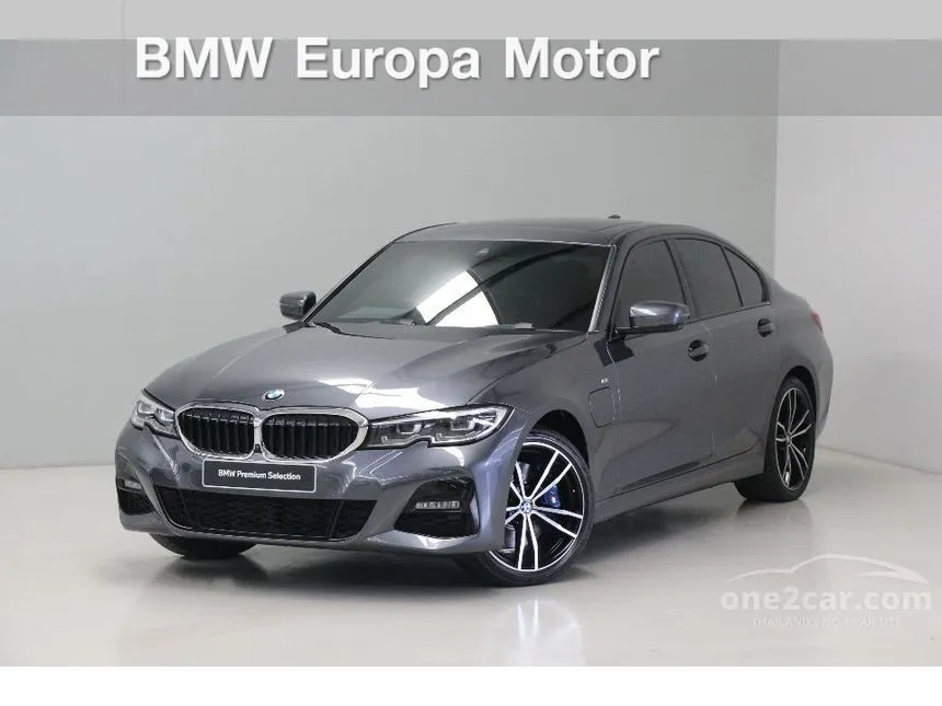 2020 BMW 330e M Sport Sedan