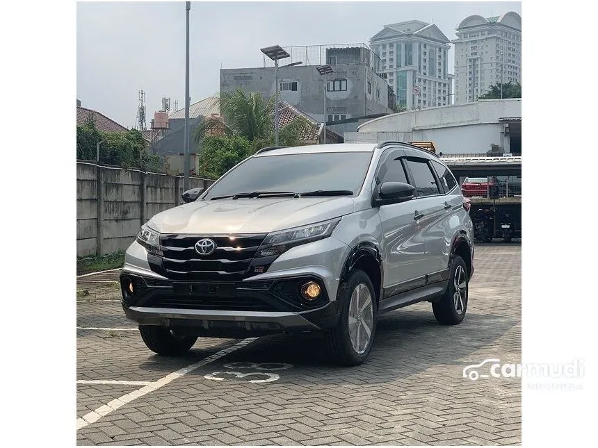Jual Mobil Toyota Rush 2024 S GR Sport 1.5 di DKI Jakarta Automatic SUV Silver Rp 277.450.000