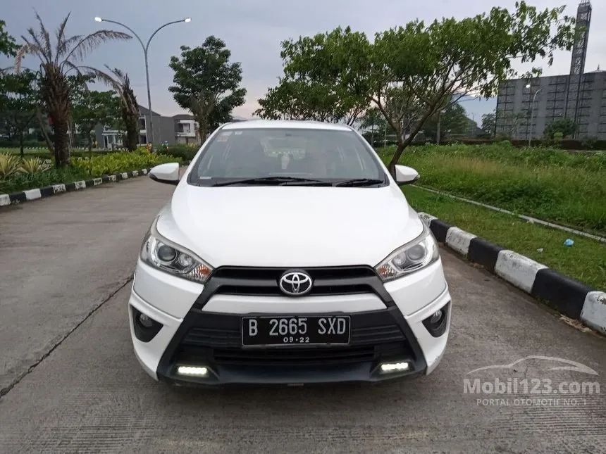 Jual Mobil Toyota Yaris 2015 TRD Sportivo 1.5 di Jawa Barat Automatic Hatchback Putih Rp 155.000.000
