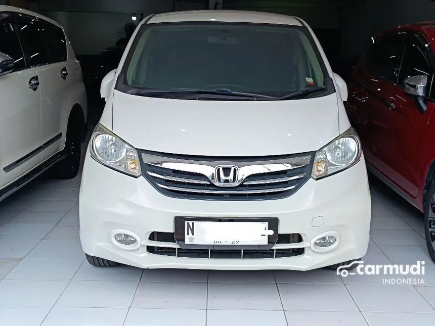 Jual Mobil Honda Freed 2014 E 1.5 di Jawa Timur Automatic MPV Putih Rp 165.000.001