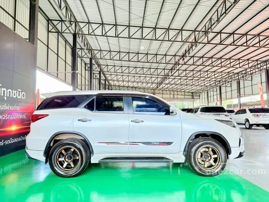 2016 Toyota FORTUNER V SUV
