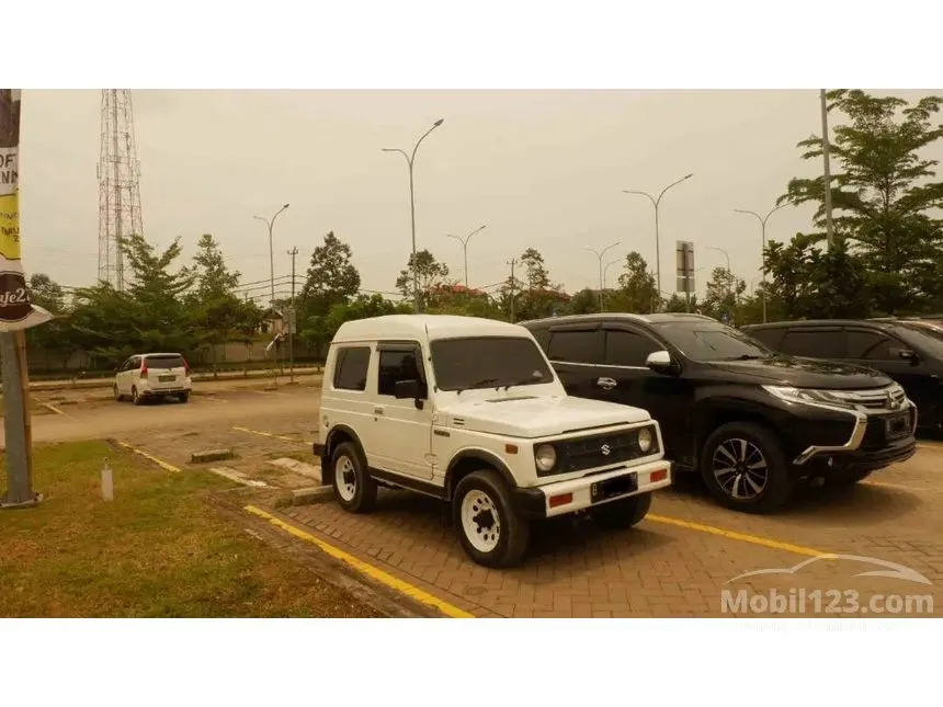 Jual Mobil Suzuki Katana 2000 GX 1.0 di Jawa Barat Manual Wagon Putih Rp 70.000.000