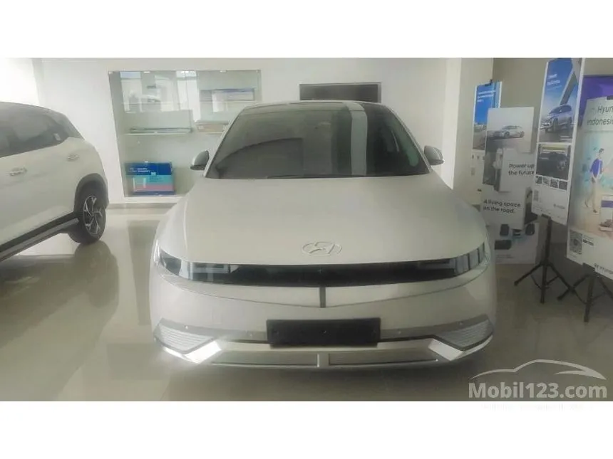 Jual Mobil Hyundai IONIQ 5 2023 Long Range Signature di DKI Jakarta Automatic Wagon Putih Rp 760.000.000