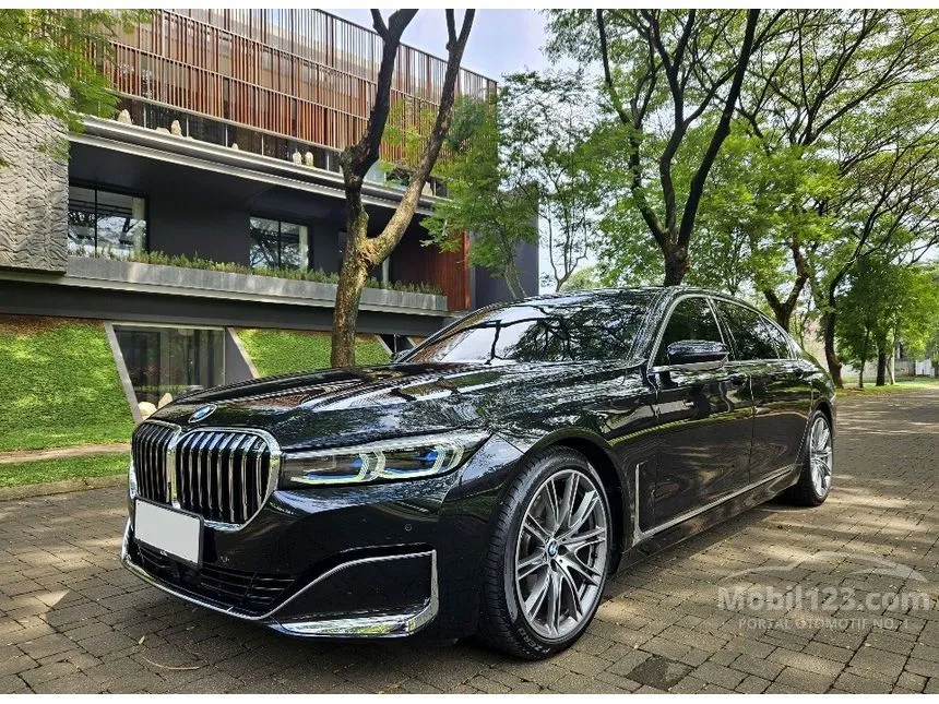 Jual Mobil BMW 740Li 2022 Opulence 3.0 di DKI Jakarta Automatic Sedan Hitam Rp 1.415.000.000