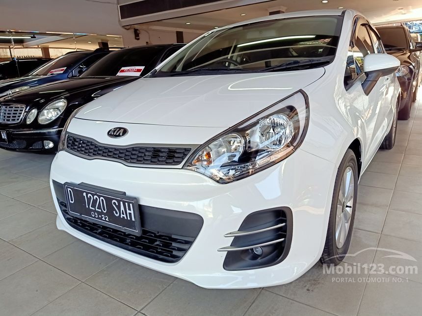 Jual Mobil KIA Rio 2017 UB 1.4 Di DKI Jakarta Manual Hatchback Putih Rp ...