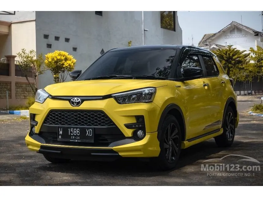 Jual Mobil Toyota Raize 2021 GR Sport 1.0 di Jawa Timur Automatic Wagon Kuning Rp 232.500.000
