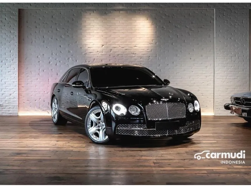 2013 Bentley Flying Spur W12 Sedan