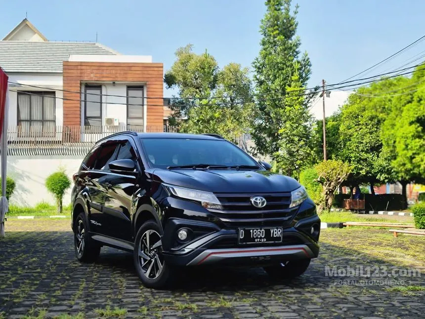 Jual Mobil Toyota Rush 2018 TRD Sportivo 1.5 di Jawa Barat Automatic SUV Hitam Rp 229.000.000