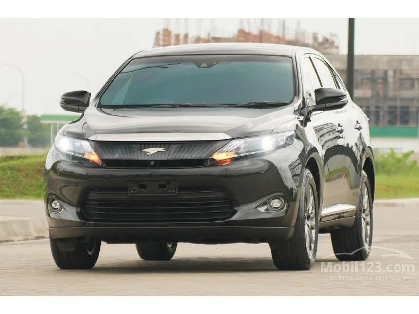 2014 Toyota Harrier SUV