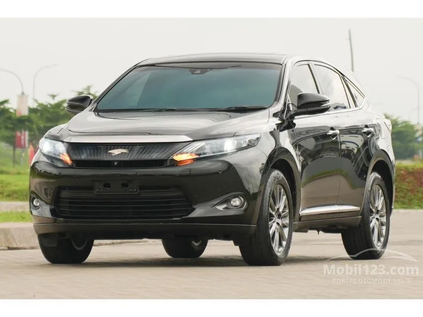 2014 Toyota Harrier SUV