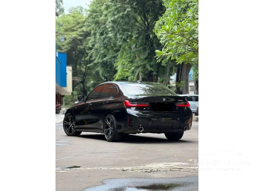 2023 BMW 320i M Sport Sedan