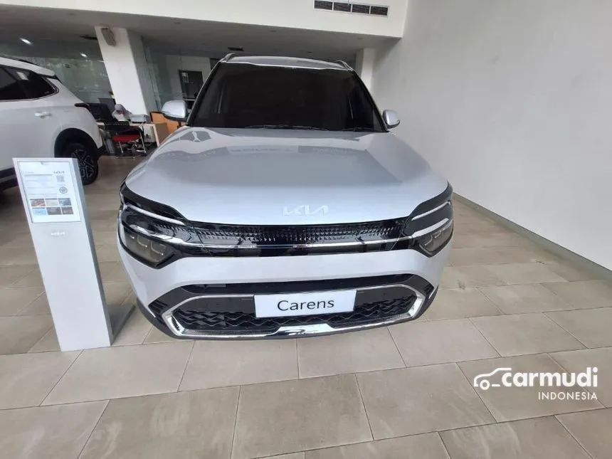 Jual Mobil KIA Carens 2024 Premiere 1.5 di Jawa Barat Automatic MPV Silver Rp 420.000.000