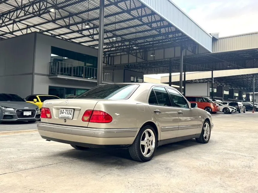 1996 Mercedes-Benz E230 Elegance Sedan