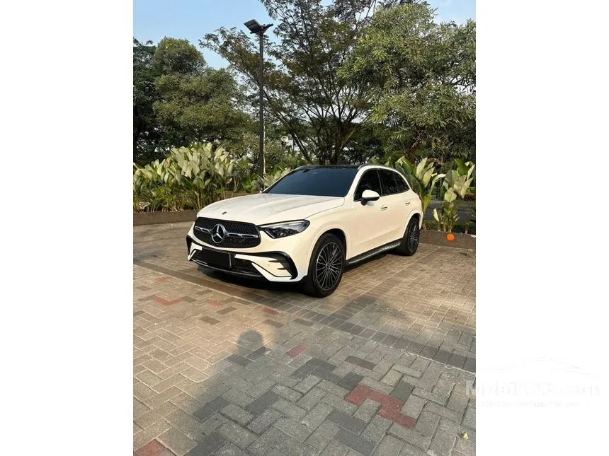 2023 Mercedes-Benz GLC300 AMG Line 4MATIC SUV