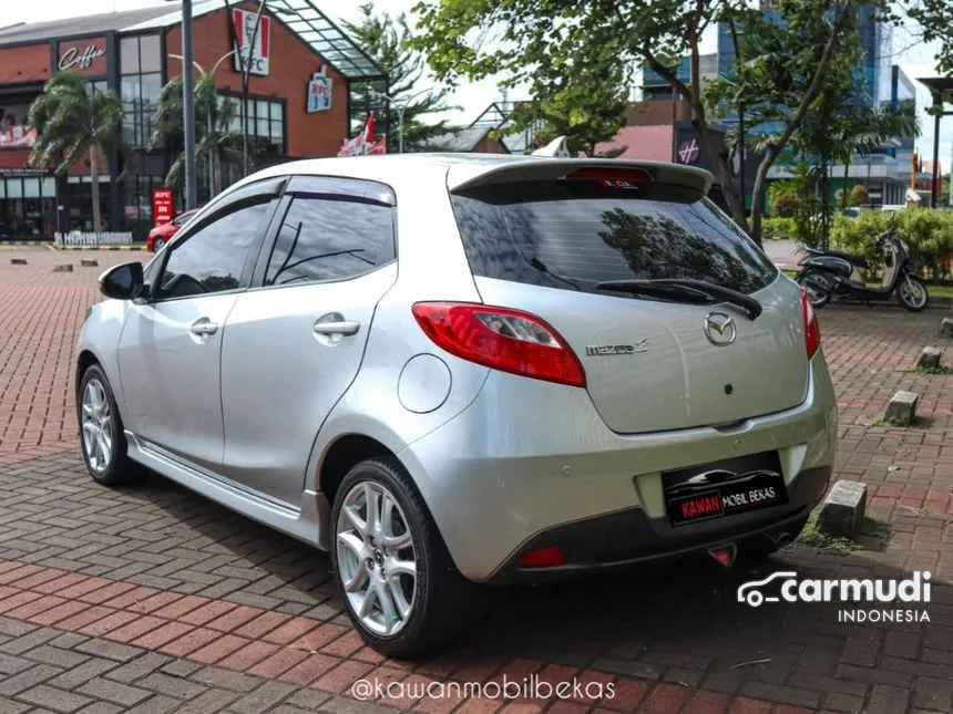 2013 Mazda 2 RZ Hatchback