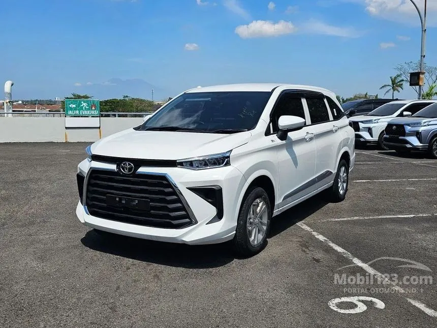 Jual Mobil Toyota Avanza 2024 E 1.3 di Banten Manual MPV Putih Rp 214.100.000