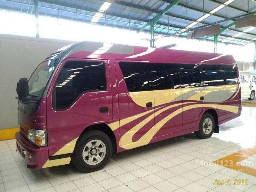 Jual Mobil Isuzu Elf 2015 NKR 55 MICROBUS LWB Manual 2.8 