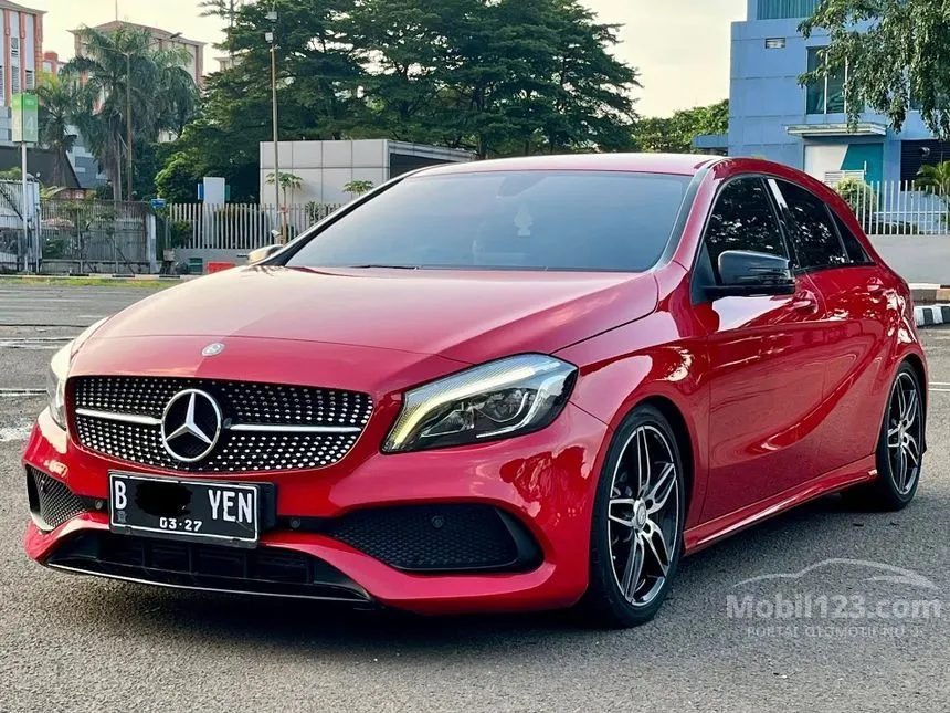 2015 Mercedes-Benz A200 Urban Hatchback