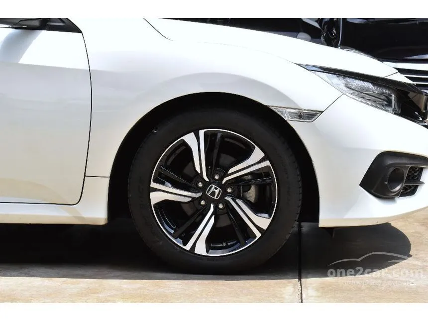 2017 Honda CIVIC Turbo RS Sedan