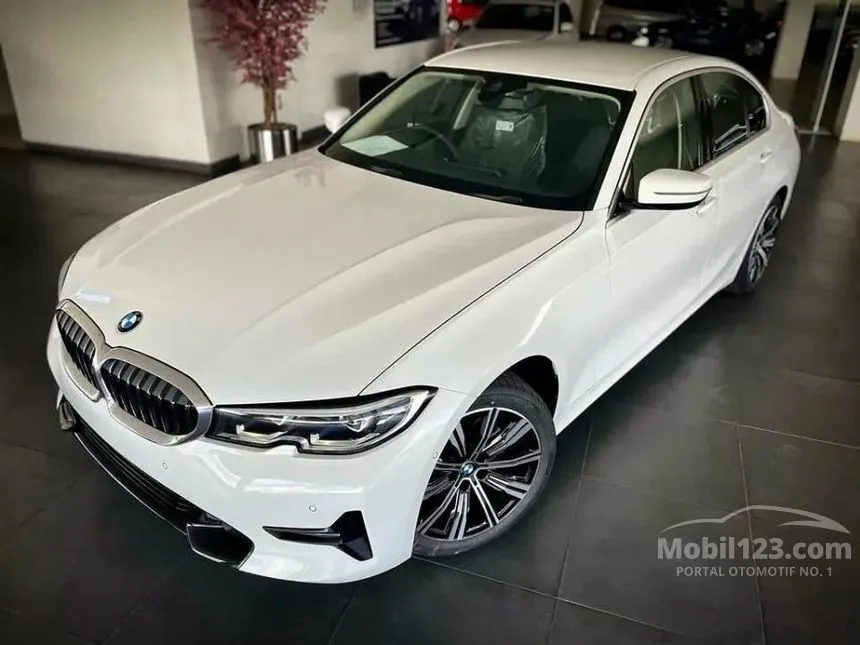 Jual Mobil BMW 320i 2022 Sport 2.0 di DKI Jakarta Automatic Sedan Putih ...