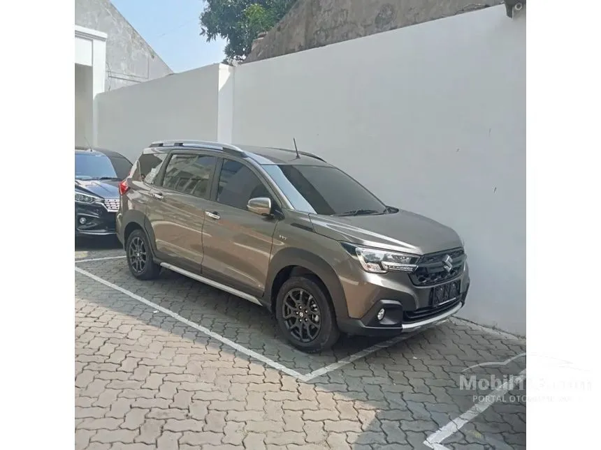 Jual Mobil Suzuki XL7 2024 BETA Hybrid 1.5 di DKI Jakarta Automatic Wagon Abu
