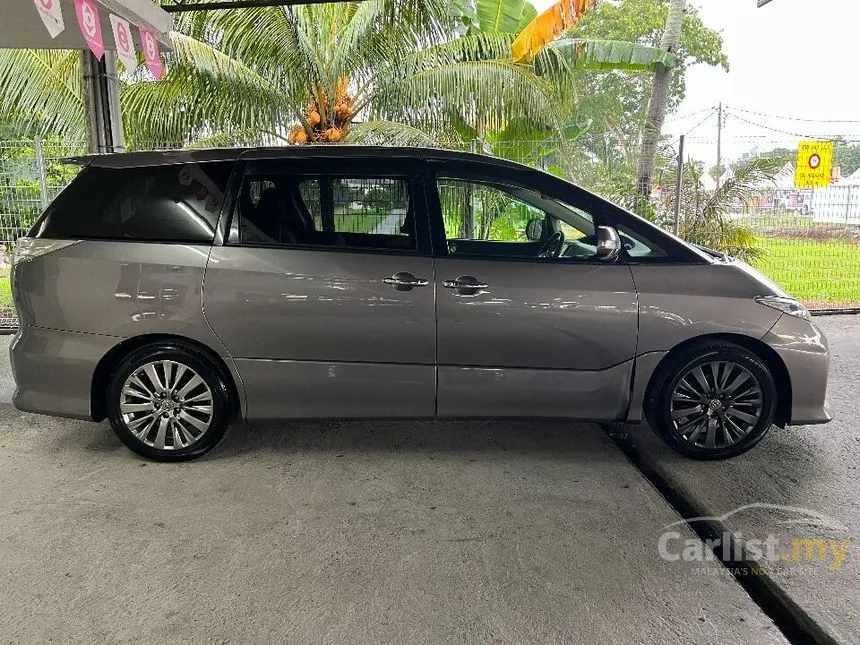 2013 Toyota Estima Aeras MPV