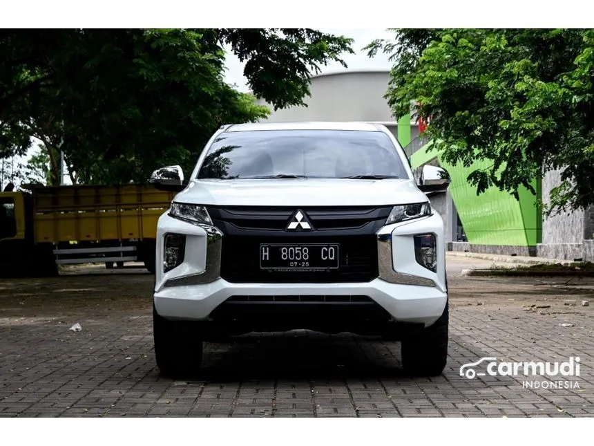 Jual Mobil Mitsubishi Triton 2019 HDX Double Cab 4X4 2.5 di Jawa Barat Manual Pickup Putih Rp 270.000.000