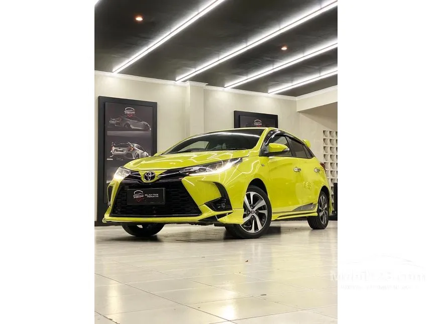 Jual Mobil Toyota Yaris 2021 S GR Sport 1.5 di Jawa Timur Automatic Hatchback Kuning Rp 245.000.000