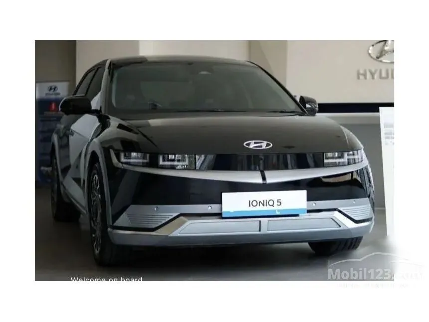 Jual Mobil Hyundai IONIQ 5 2024 Long Range Signature di Banten Automatic Wagon Hitam Rp 816.000.000