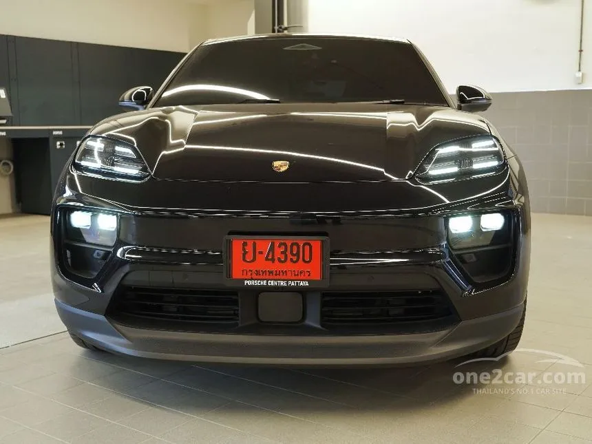 2025 Porsche MACAN Electric SUV