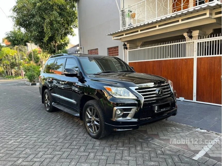 Jual Mobil Lexus LX 570 2015 Sport 5.7 di Jawa Timur Automatic SUV Hitam Rp 1.575.000.000