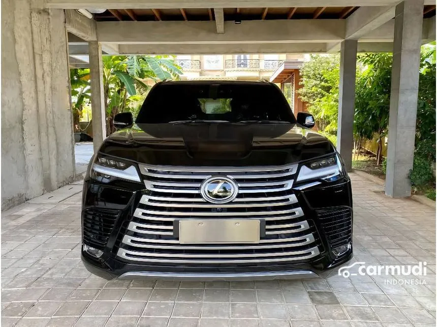 2024 Lexus LX600 VIP Wagon