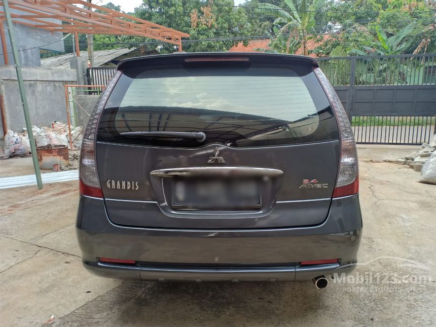 Jual Mobil Mitsubishi Grandis 2010 GT 2.4 di DKI Jakarta 