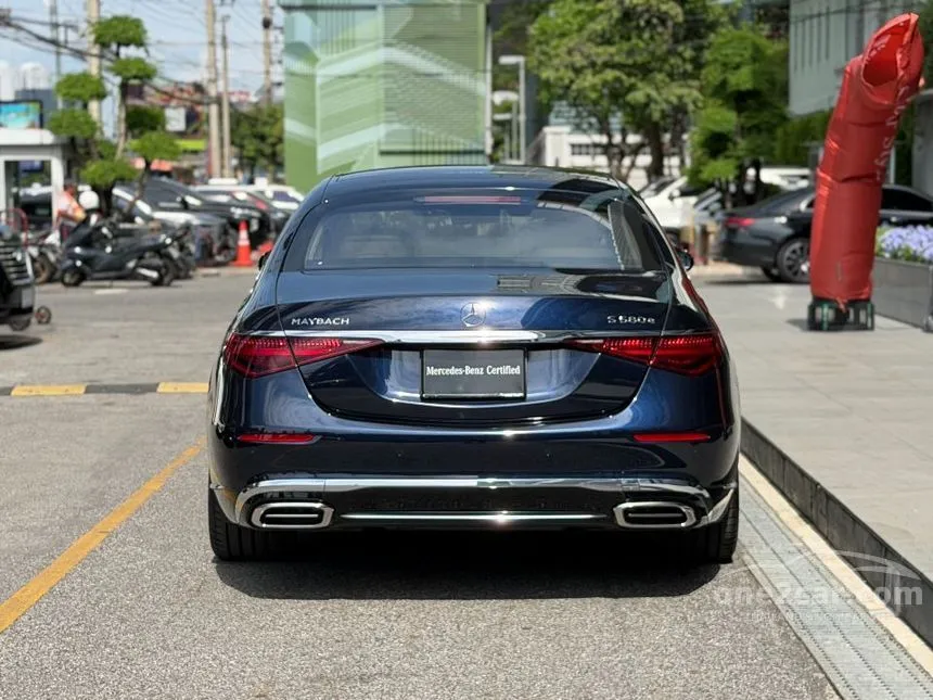 2026 Mercedes-Benz Maybach S580 e Premium Sedan