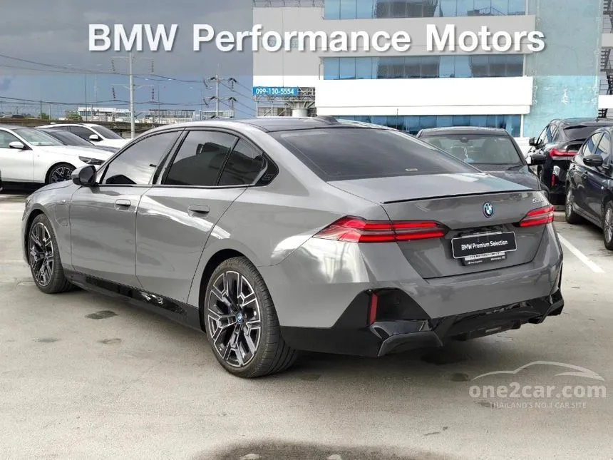 2024 BMW 530e M Sport Pro Sedan