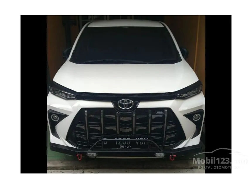 Jual Mobil Toyota Avanza 2022 E 1.3 di Jawa Barat Automatic MPV Putih Rp 225.000.000