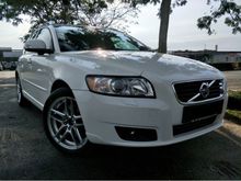 VOLVO V50 2.0 T5 WAGON IMPORT BARU GOOD CONDITIONS LIKE NEW NO REPAIR NEEDED