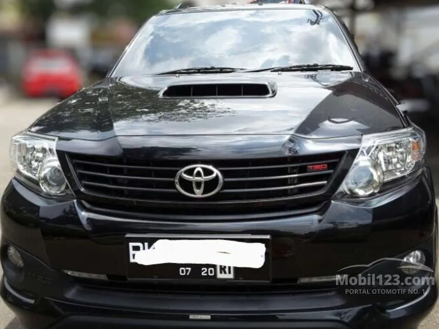 Jual Mobil Toyota Fortuner 2015 G 2.5 di Sumatera Utara Automatic SUV Hitam Rp 320.000.000