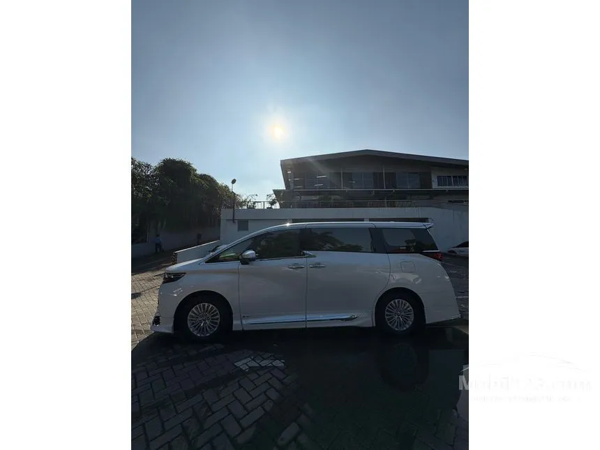 2026 Toyota Alphard HEV Modelista MPV