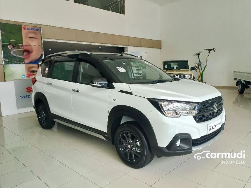 2025 Suzuki XL7 Alpha Hybrid (Two Tone) SUV