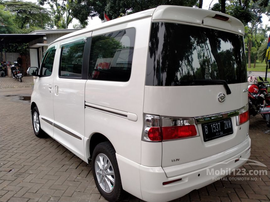 Jual Mobil Daihatsu Luxio 2019 X 1.5 di DKI Jakarta Automatic MPV Putih