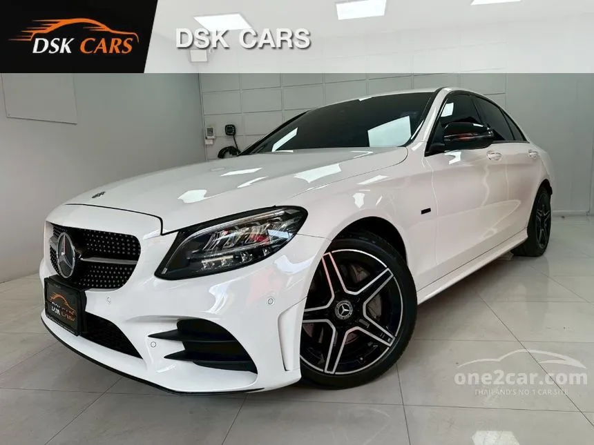 2020 Mercedes-Benz C300 e AMG Sport Sedan
