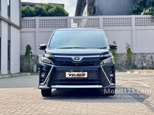 2018 Toyota Voxy 2.0 MPV