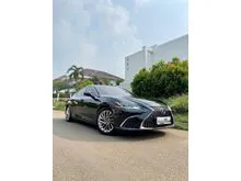 2019 Lexus ES 300h 2.5 Ultra Luxury Sedan