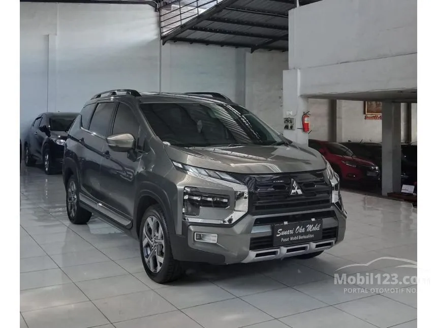 Jual Mobil Mitsubishi Xpander 2022 CROSS 1.5 di Bali Automatic Wagon Abu
