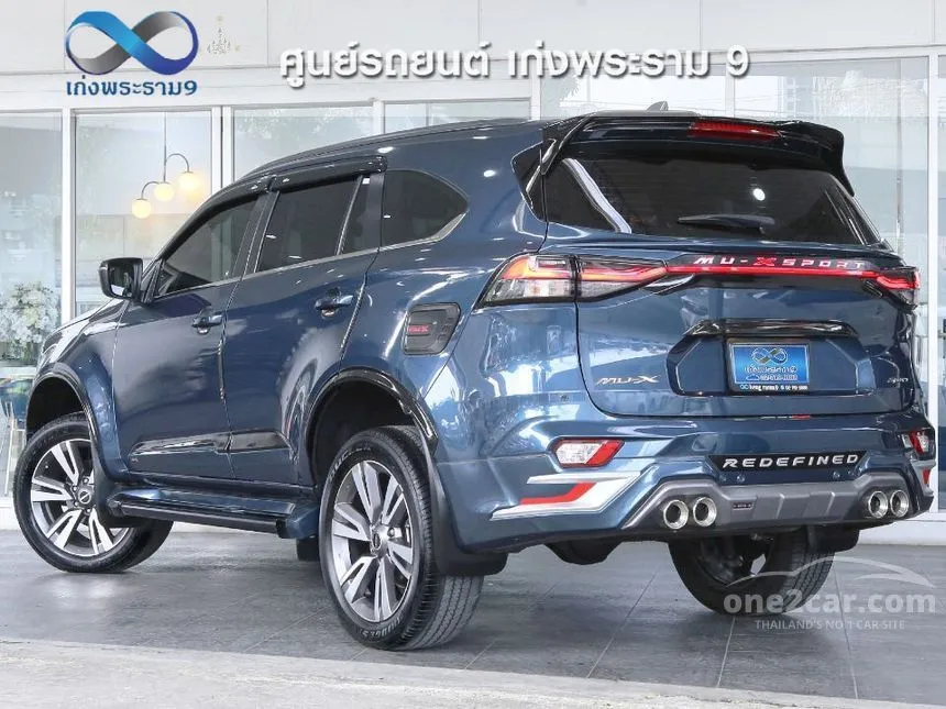 2023 Isuzu MU-X Ultimate SUV