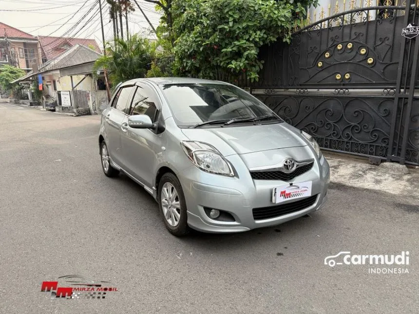 2010 Toyota Yaris E Hatchback