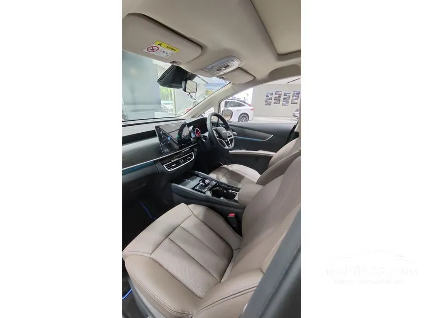 2025 BYD M6 Standard 7 Seater MPV